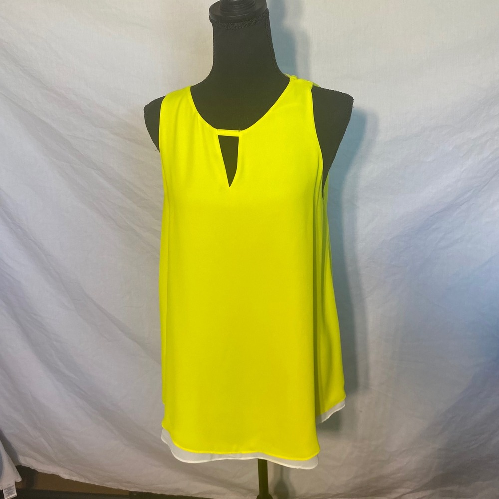 Cremieux Womens Neon Yellow Sleeveless Keyhole Blouse Layered Hem‎ Size M